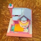 1993 Bluebird-Polly-Pocket Figures & Vintage Bay Window House