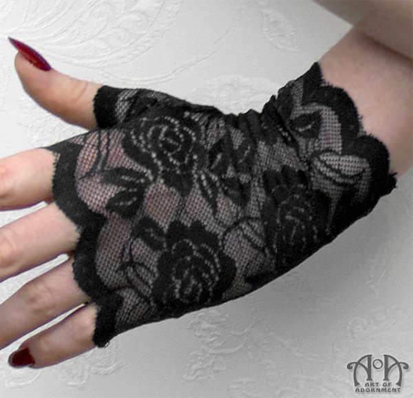 Gothic Black Stretch Lace Fingerless Gloves Short Wrist Length Steampunk Egl G03 1548