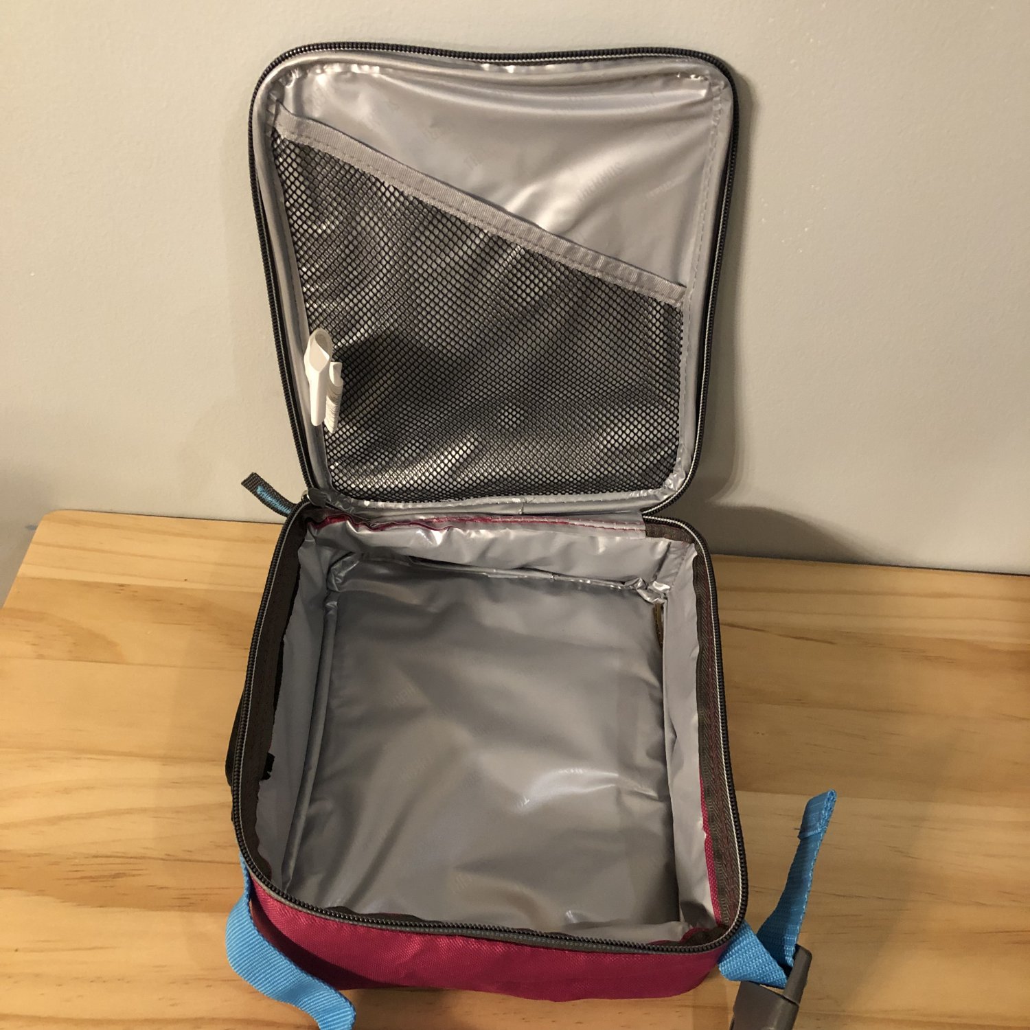 Thermos Insulated Upright Lunch Kit Box Bag Pink