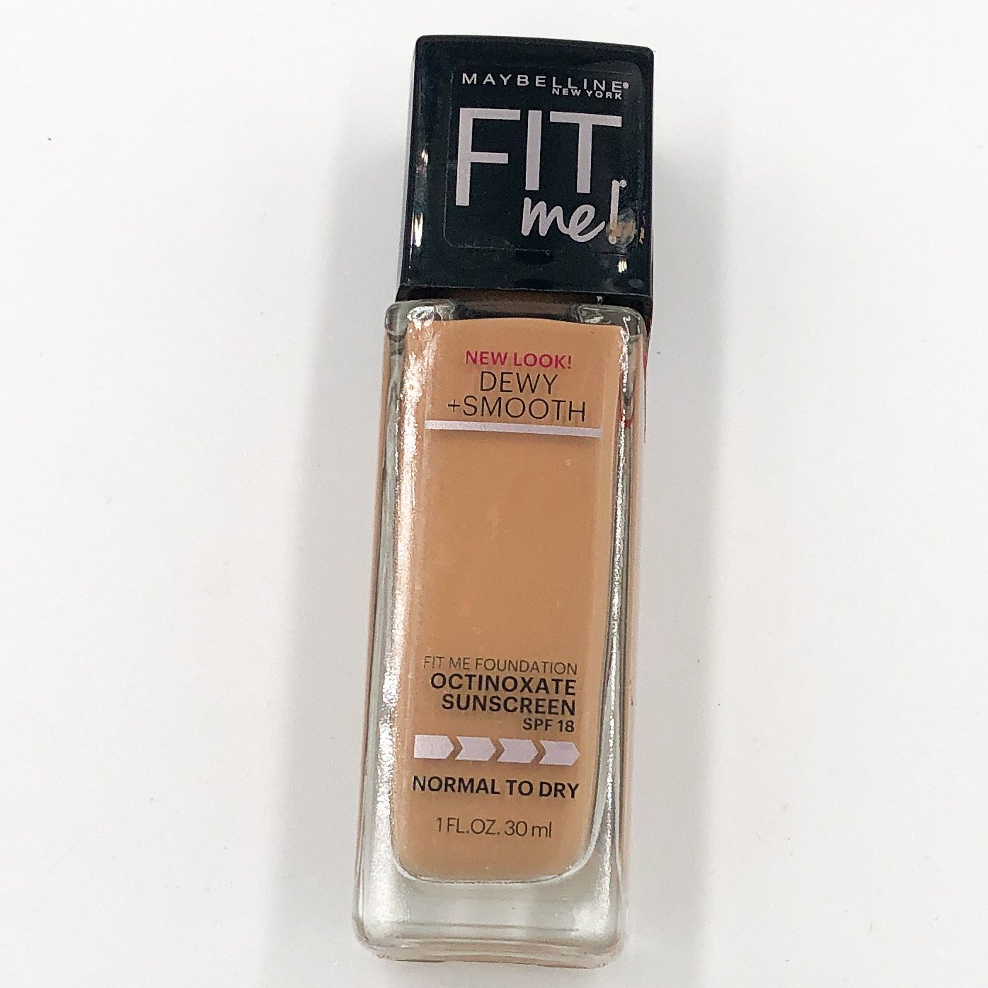 Maybelline Fit Me! Matte + Poreless Liquid Foundation 225 Medium Buff