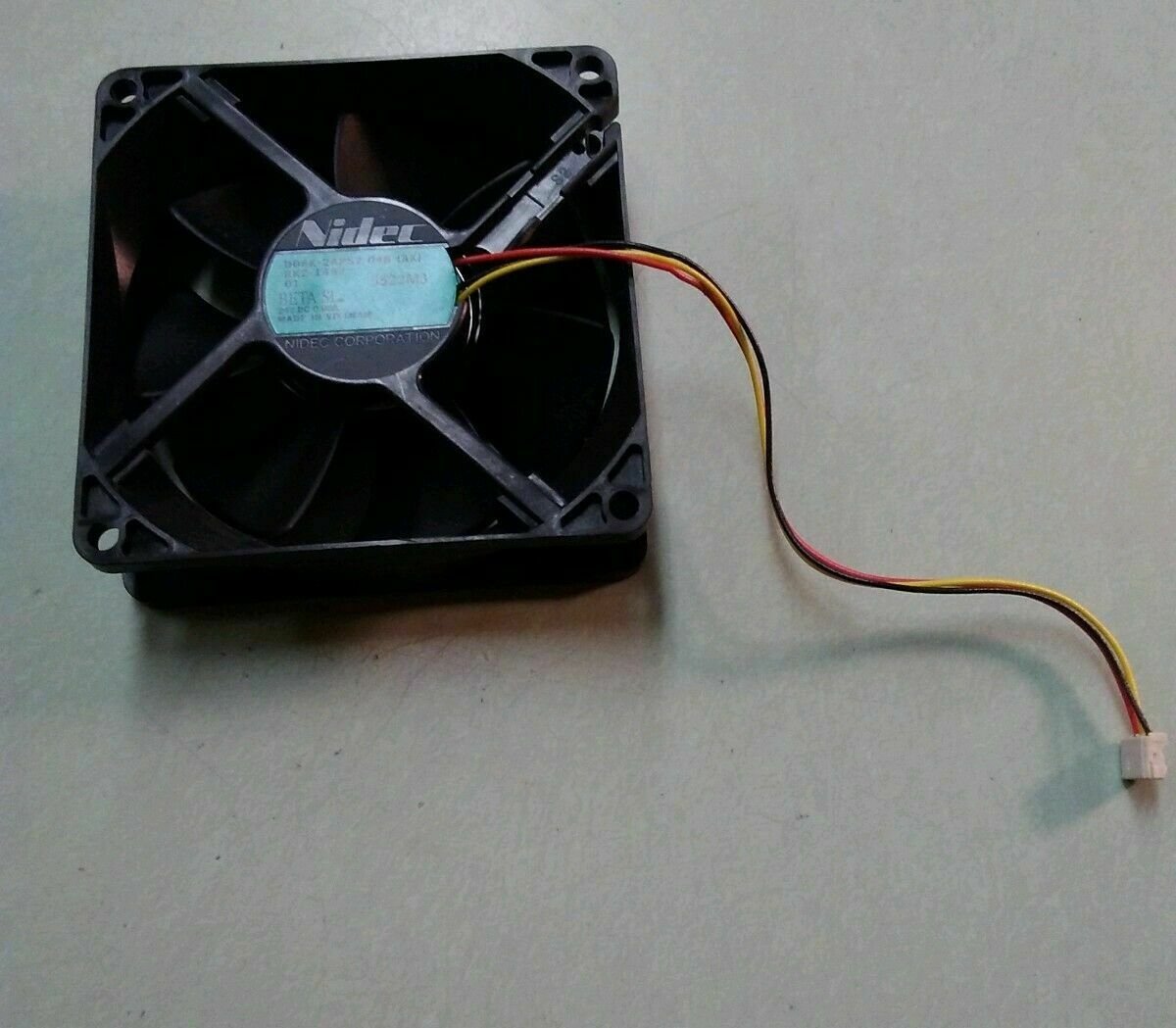 Nidec Fan Beta SL D08K-24PS2 04B  RK2-1497 24V DC 0.08A