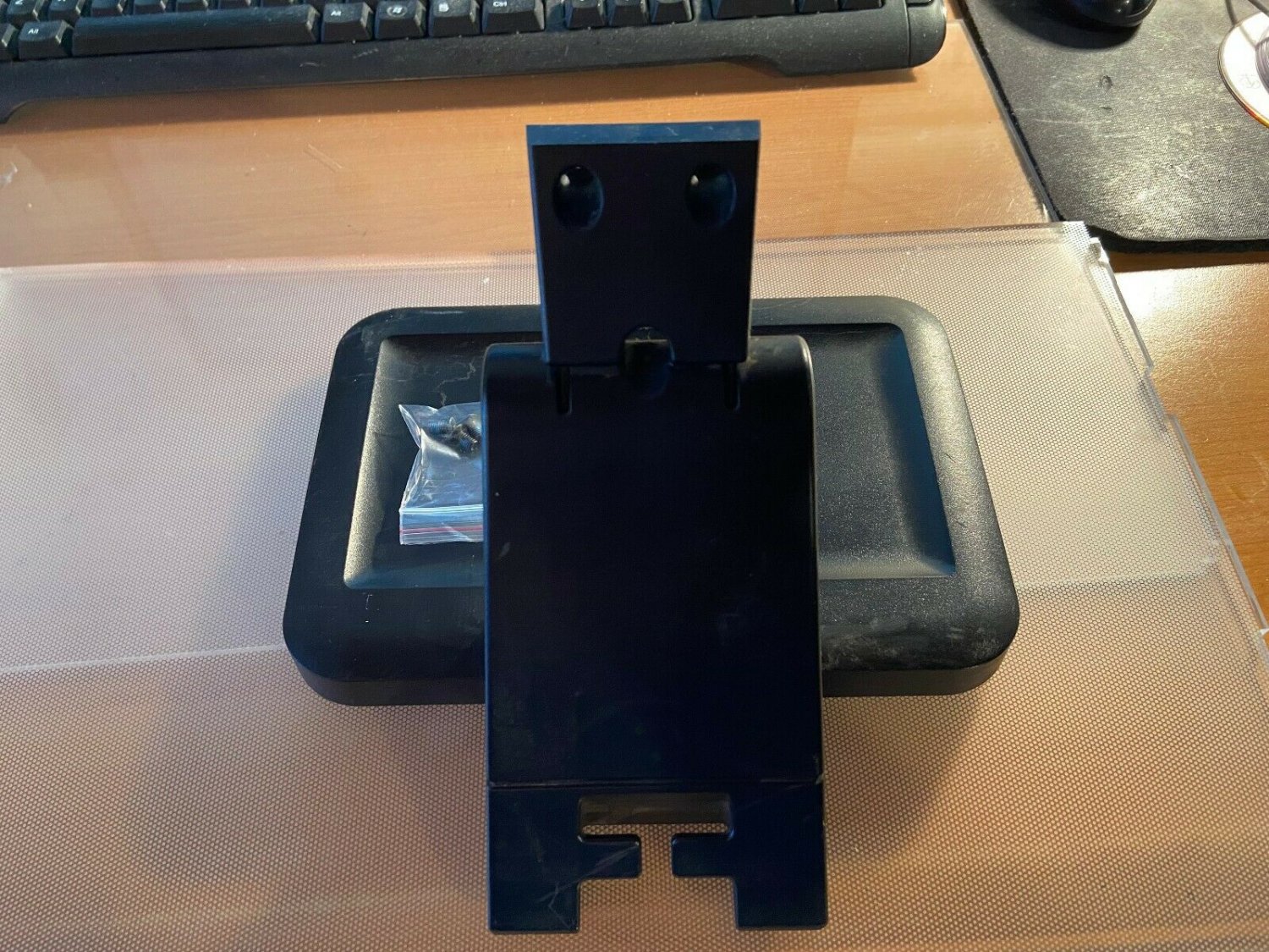 HP Original LE1901W Monitor Stand + Screws 501240217900R