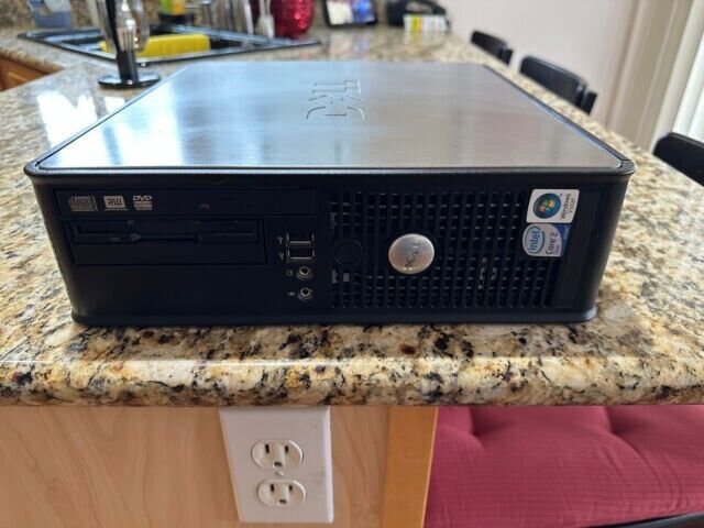 Dell OptiPlex 755 SFF Core 2 Duo E8200 2.66 GHz  4GB RAM 250GB HDD XP3 Pro VGA