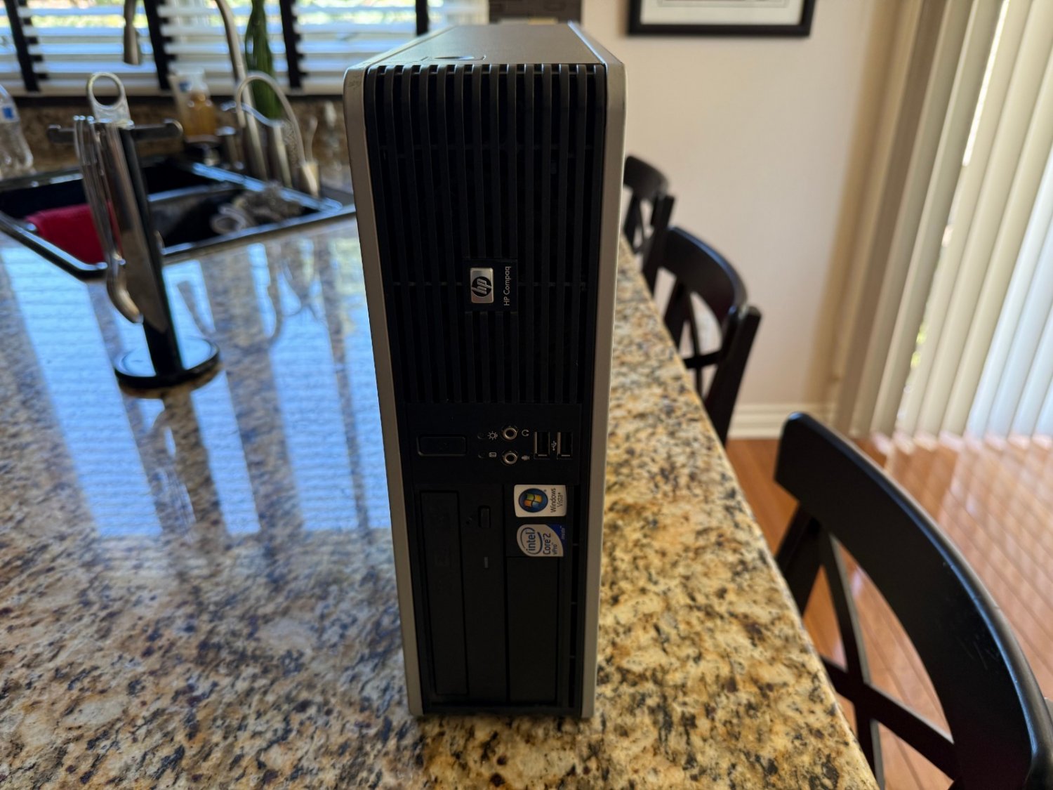 HP Compaq DC7900 SFF Core 2 Duo E8400 3.00GHz 3GB RAM XP SP3 + All Drivers