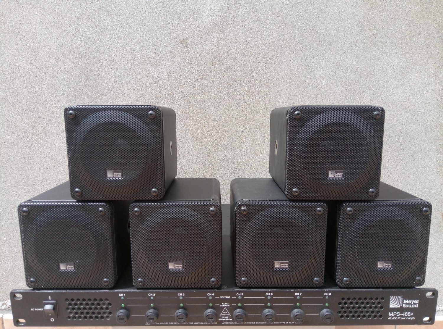 6 x Meyer Sound MM4XP + Meyer Sound MPS488P