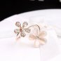 Beautiful flower ring deserve to act the role of the ring