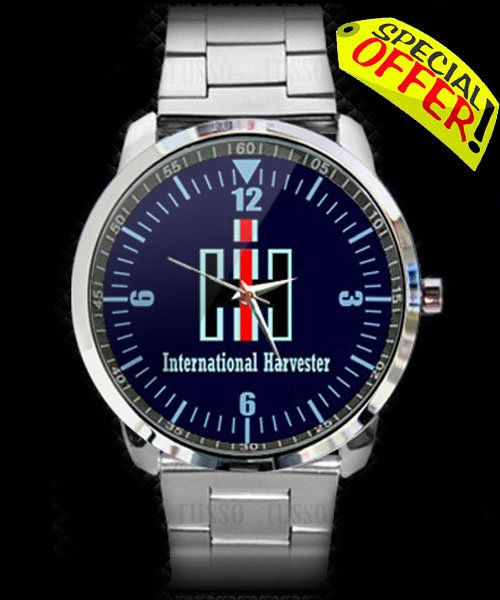 INTERNATIONAL HARVESTER Old Tractors Emblem Accessories Sport Men's Watches