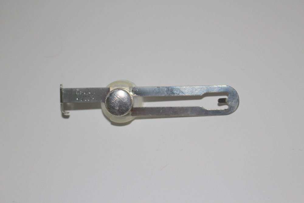 Seam Guide Vintage Singer Sewing Machine Seam Guide with Screw