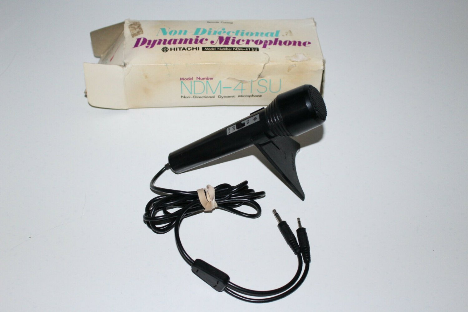 Vtg Hitachi Dynamic Microphone Non Directional NDM-41SU Dual Jack w Stand in Box
