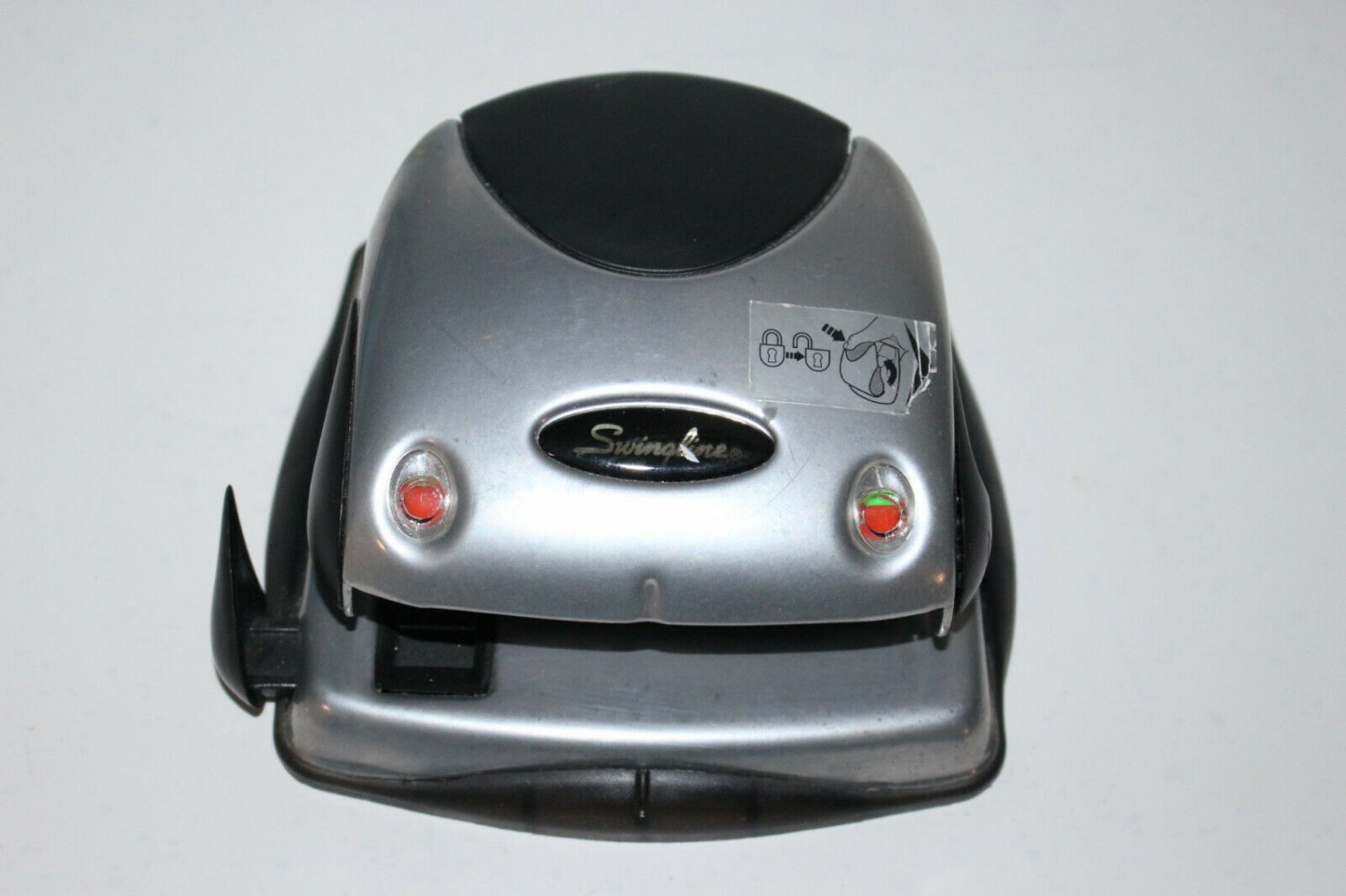 SWINGLINE Easy View 2-Hole Punch with Paper Alignment Indicator #74055 Two Hole