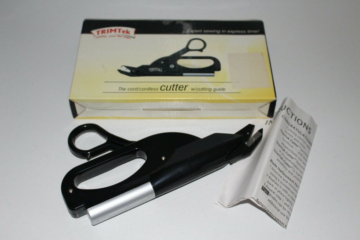 Auto Scissors Electric Shears Battery Powered for Paper Fabric w Cutting Guide