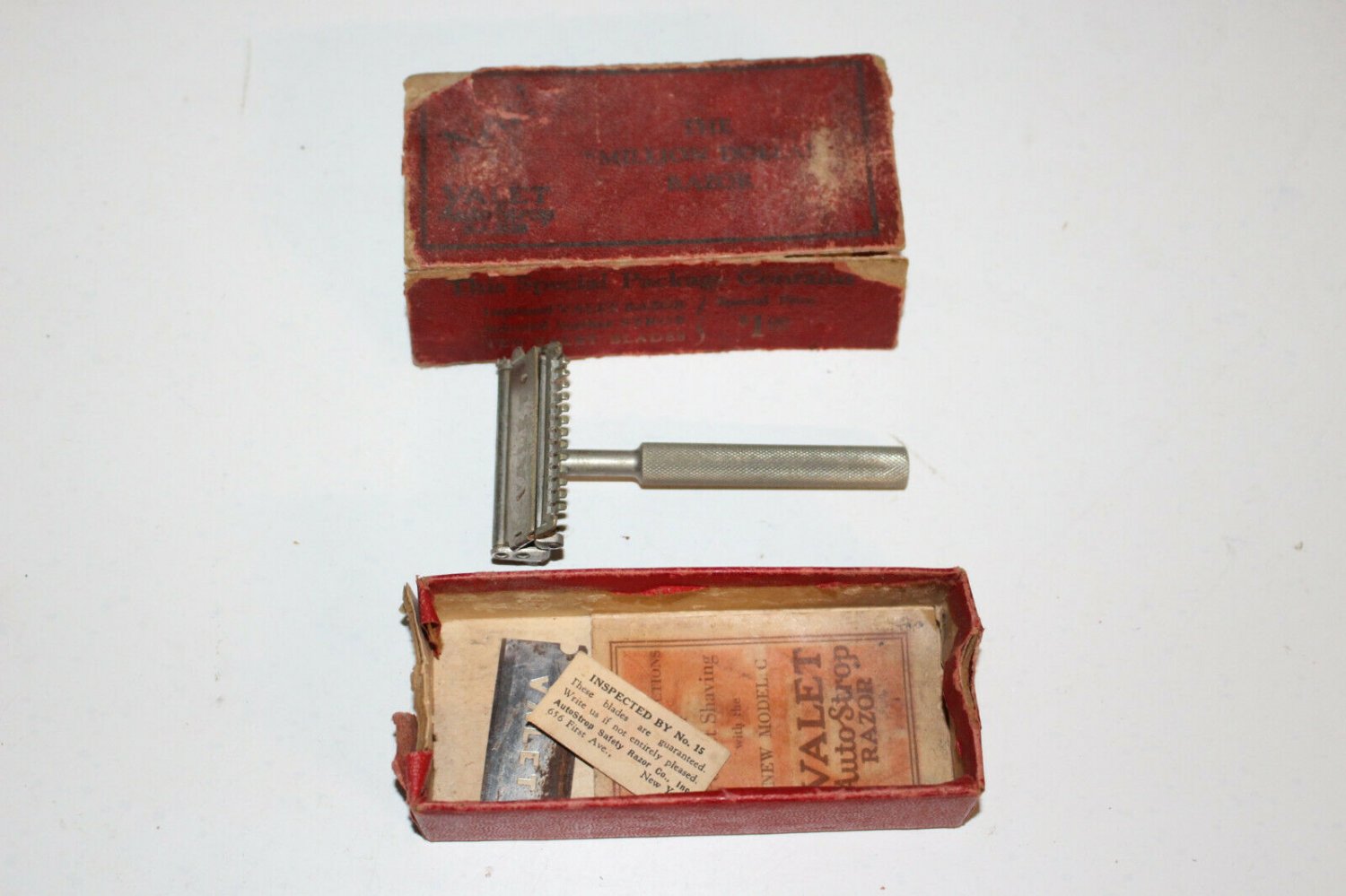Vintage Valet Auto Strop Safety Razor in Original Box w Paperwork