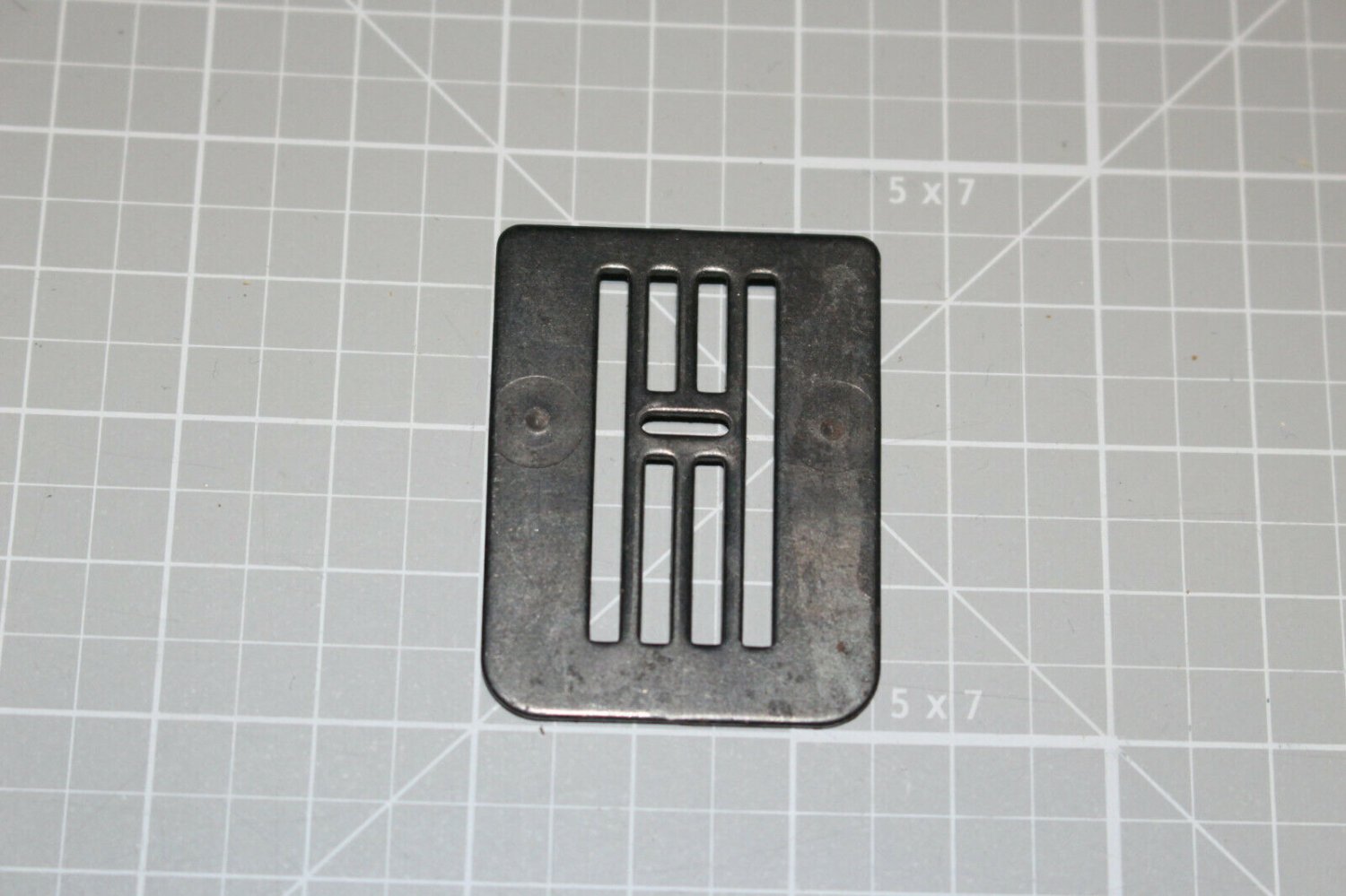 Sears Kenmore Sewing Machine Feed Cover Darning Needle Plate Insert Plate