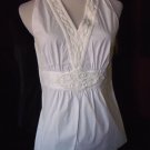 UNIQUE ANN TAYLOR WOMENS WHITE V NECK COTTON SLEEVELESS BEADED BLOUSE TOP SIZE 2