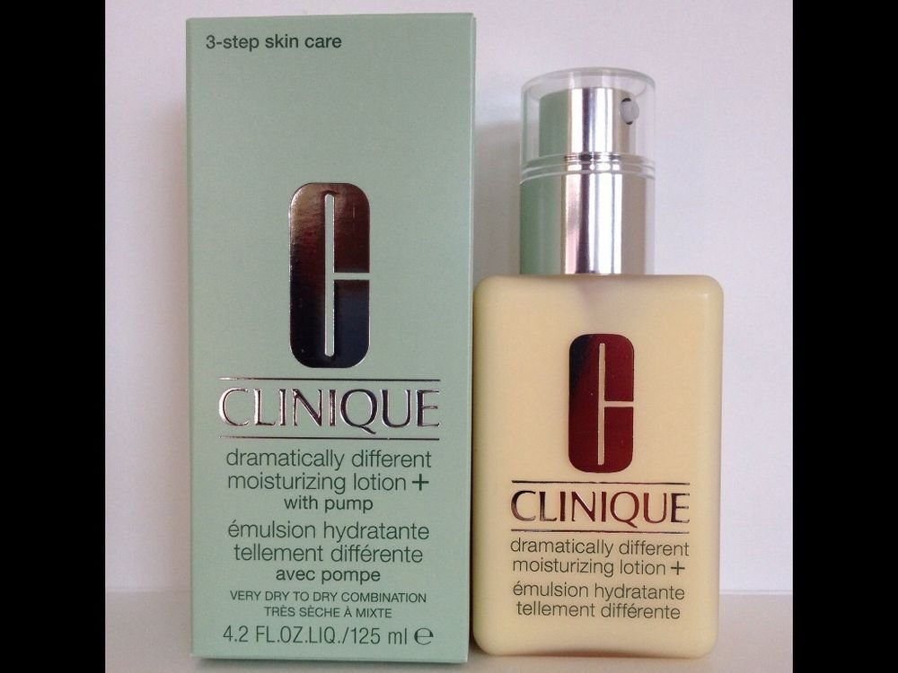 Clinique Dramatically Different Moisturizing Lotion + /pump 4.2oz