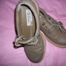 womens dark beige shoes by Currant Attractions size 7 1/2  1" soles shoe heal