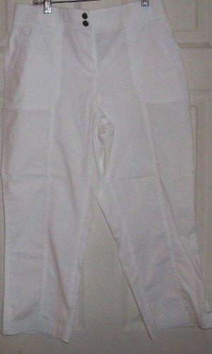 white CHICO slit leg capri shorts women's 32-34 stretch waist