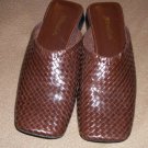 Weave dress shoes ST JOHNS BAY Brown size 7 1/2 M slip ons no back 1" heel