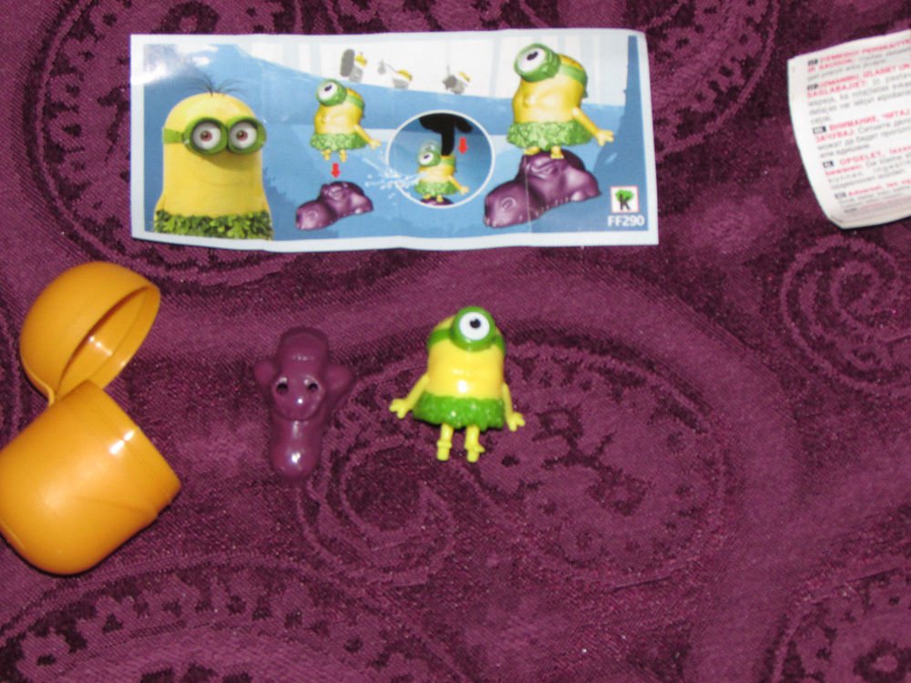 Limited Edition MINIONS Despicable Me Kinder Mini Figure Toy AU limited-edition-minions-despicable-me-kinder-mini-figure-toy-au