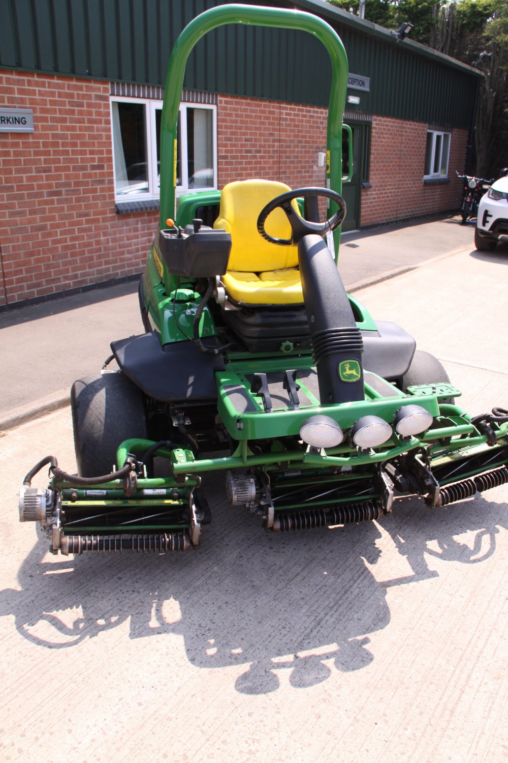 John Deere Mower 8000 E-Cut Hybrid Technical Manual TM108419