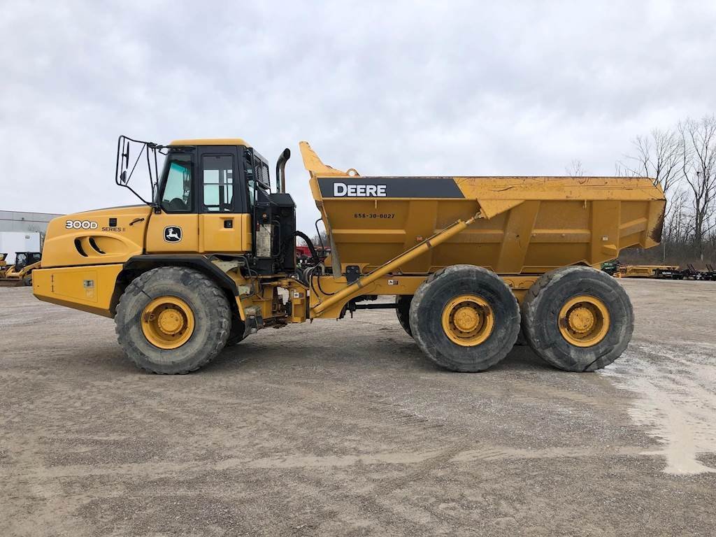 John Deere 300D, 310D, 315D Backhoe Loader Parts Manual PC2321