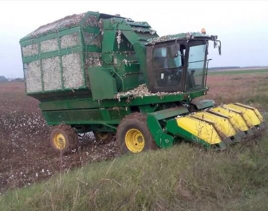 John Deere 7440 and 7445 Cotton Strippers Technical Manual TM1282