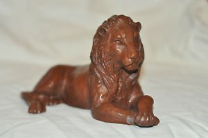VINTAGE RED MILL MFG LION FIGURINE WITH LABEL