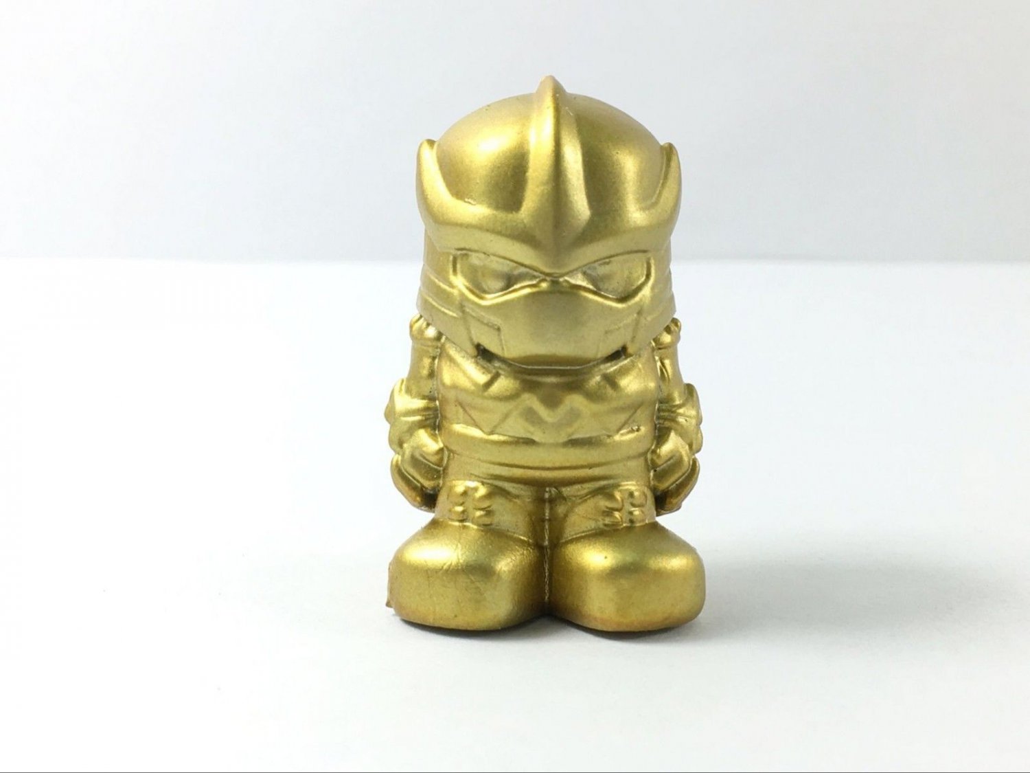 golden thanos ooshie