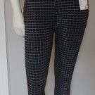 Woman Skinny Pant in Black and White Plaid Pencil Size M\L  Trousers Stretchy Slim Pockets Checkers