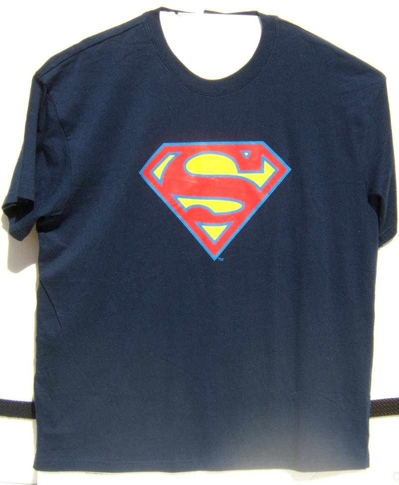 DC Superman Classic Logo Short Sleeve T-Shirt Medium Size 100% Cotton NEW