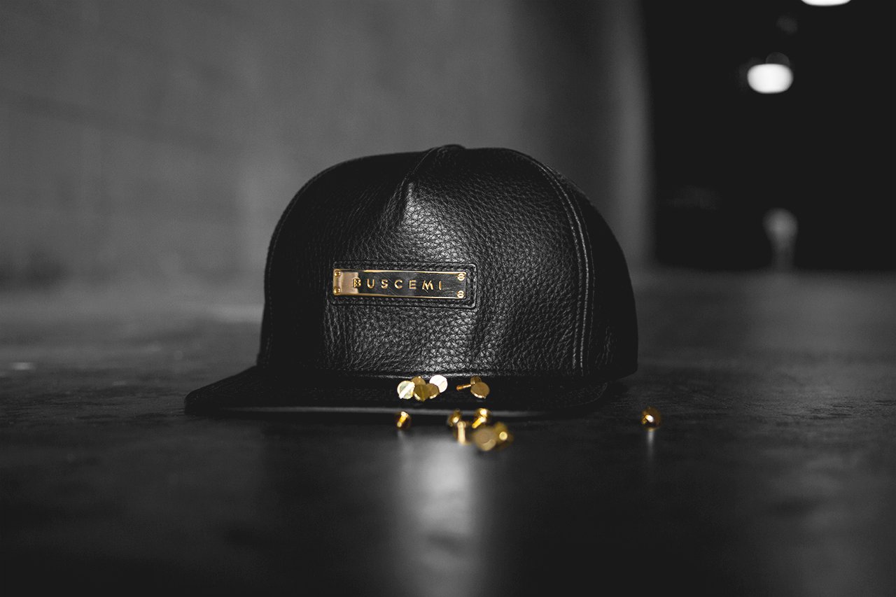 BUSCEMI LOGO PLAQUE SCREWBACK POSTBACK HAT CAP BLACK 22892738    NMF16_N2YB7