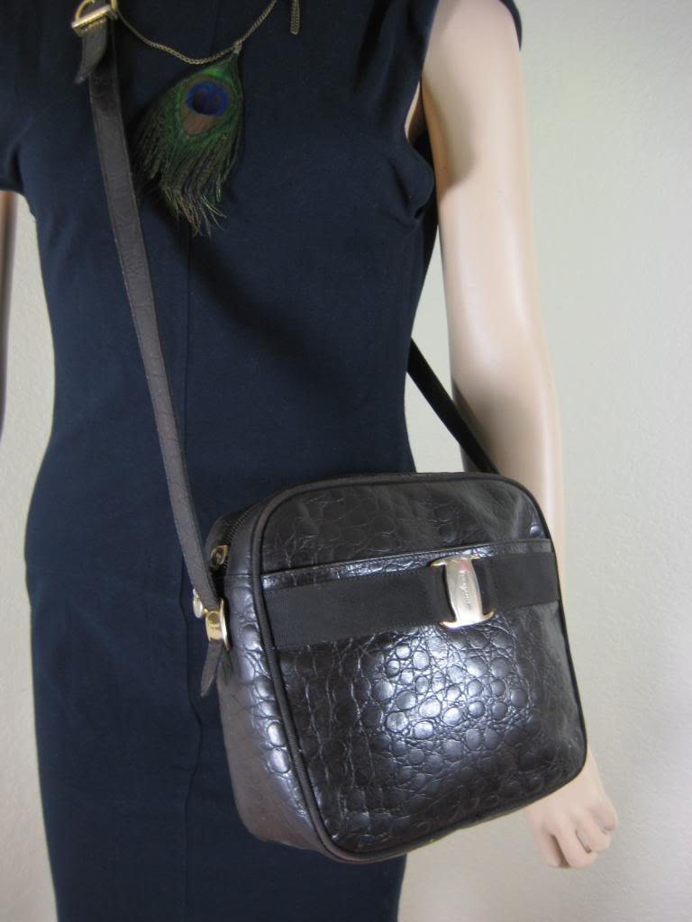 Vintage Salvatore Ferragamo Brown Leather Croc Stamped Shoulder Bag Italy