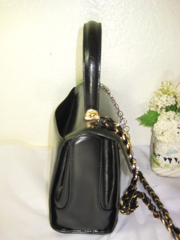 Vintage BALLY Italy Calf Leather Framed Black Handbag Shoulder Bag