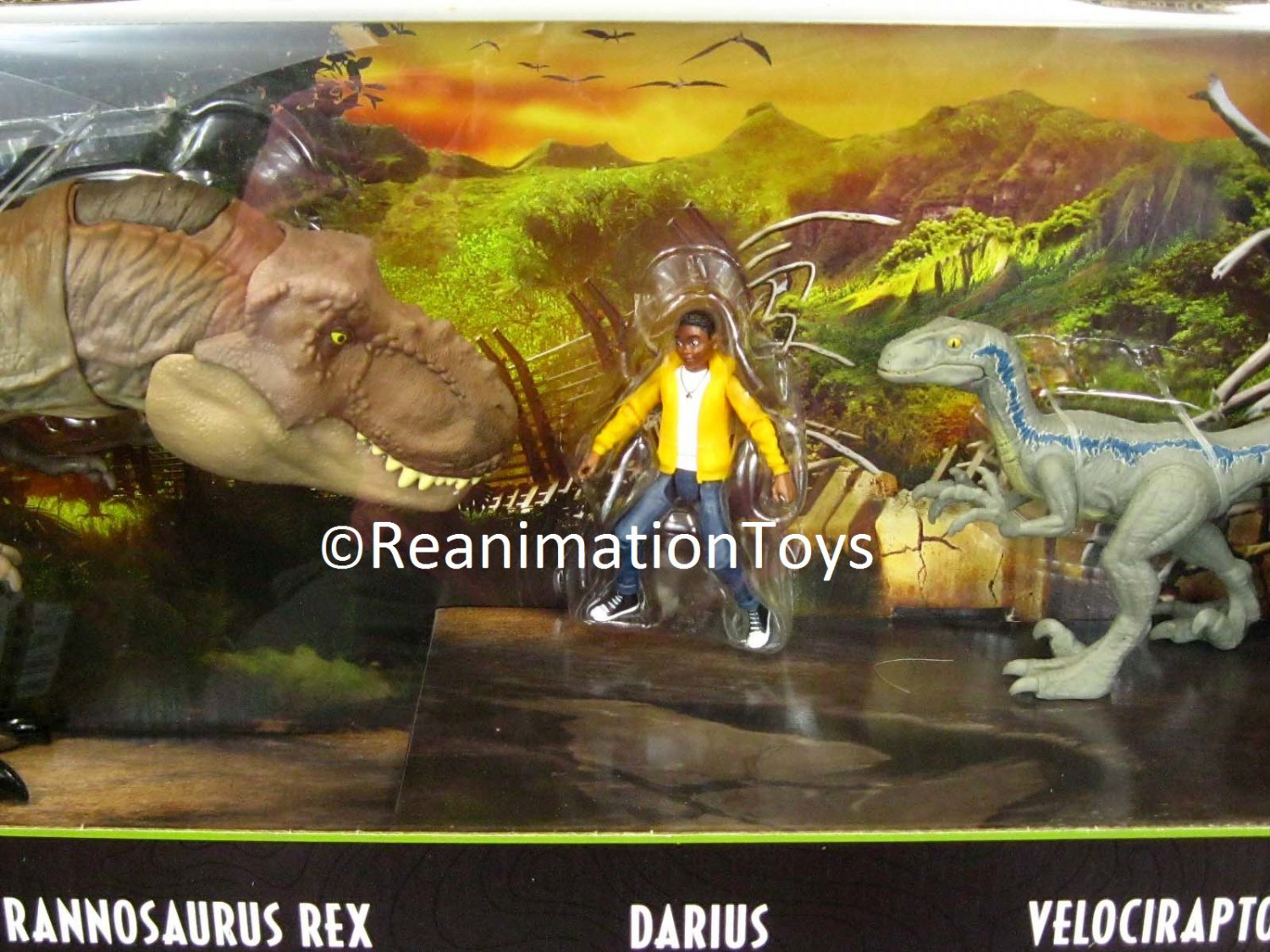 Jurassic World Park Camp Cretaceous Darius Raptor Blue Tyrannosaurus T Rex Misb