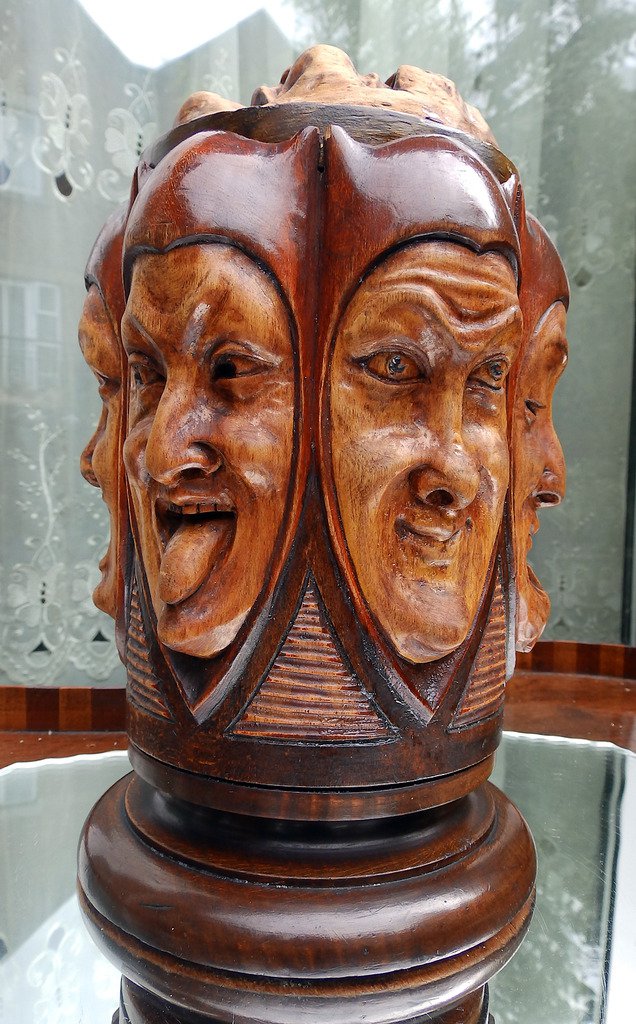 Antique Treen : Extraordinary extremely rare Tobacco Box / Humidor : C.19thC