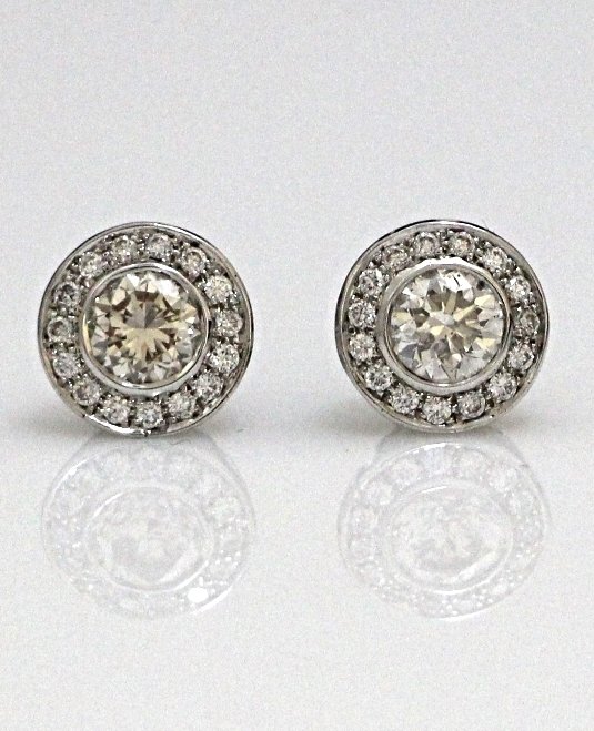 18K WHITE GOLD 1.09CT ROUND DIAMOND HALO STUD EARRINGS & MECAN ALPHA ...