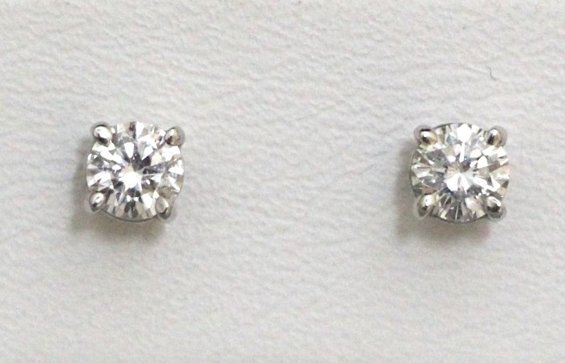 14K WHITE GOLD .60CT ROUND BRILLIANT SOLITAIRE DIAMOND STUD EARRINGS - STUNNING!