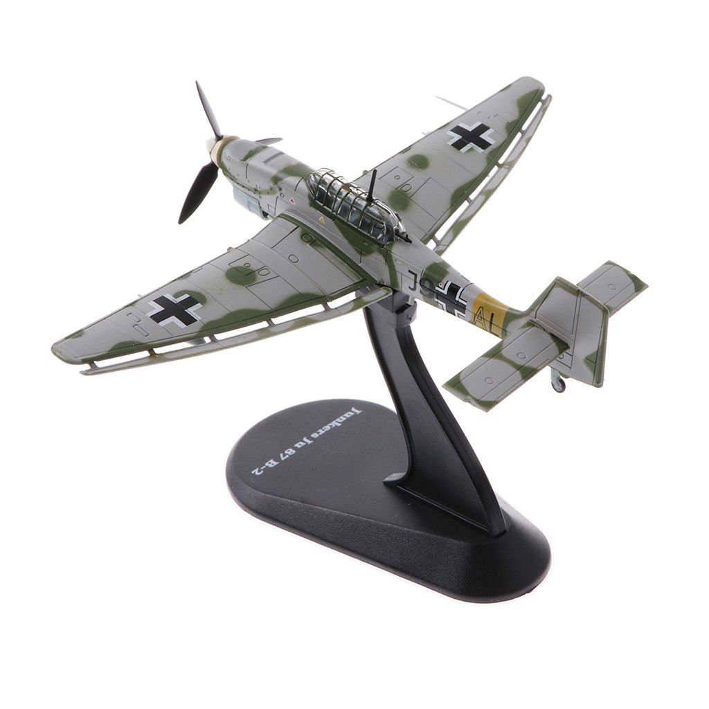 1 100 Scale Junkers Ju 87 B 2 Stuka Military Aircraft Kit Showcase