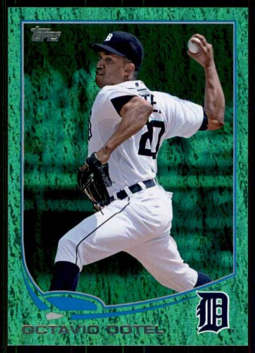 2013 Topps Baseball Emerald Foil Parallel #220  Octavio Dotel