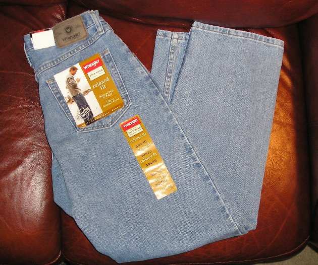 Mens Teens Boys Wrangler Jeans 30 x 30 NEW Relaxed Fit NEW