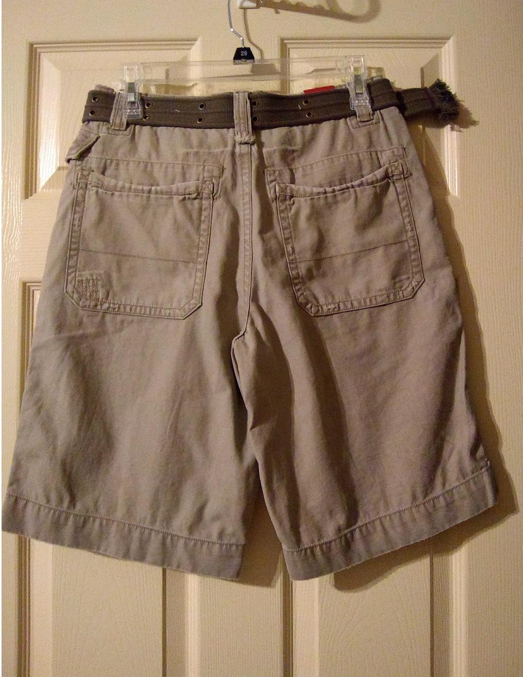 Mossimo Mens Vintage Khaki Shorts Vintage Inspired + Bonus Belt Sz 28 NEW