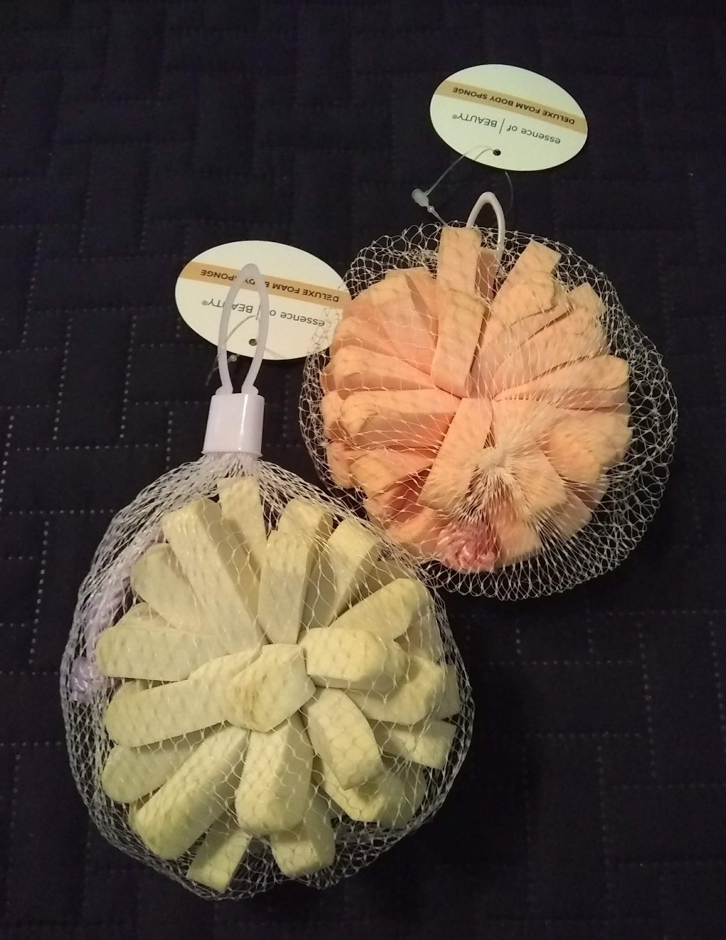 Lot of 2 Essence of Beauty Deluxe Foam Body Sponges Rich Lather Sponge NEW