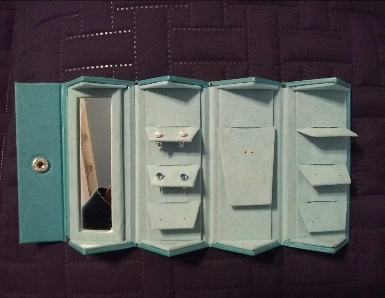 NWOT Fold Out Travel Jewelry Box Case Teal Color Includes 2 Pairs