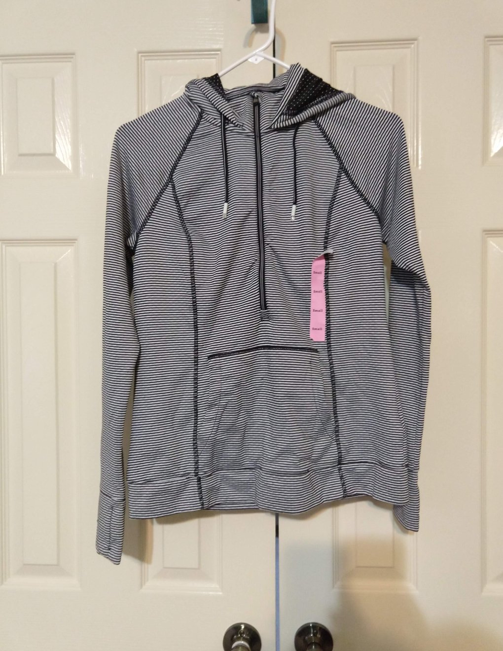 Tangerine Women's 1/2 Zip Black & White Striped Black Lava Hoodie Size Small New