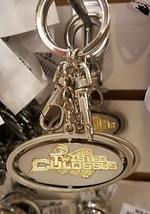 Six Flags Magic Mountain Silver Gold Twisted Colossus Keyring Keychain New