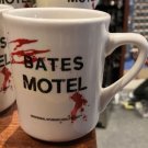 Universal Studios Exclusive Blood Splatter Psycho Bates Motel Ceramic Mug Cup