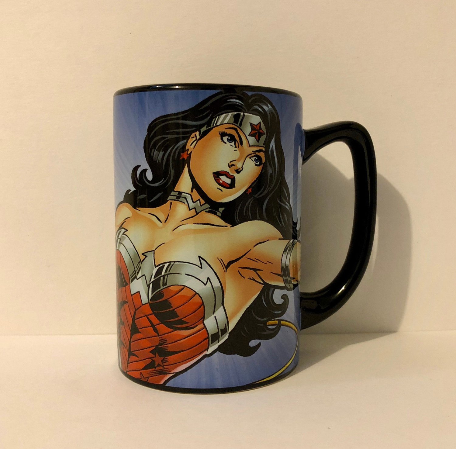 Six Flags Magic Mountain DC Comics Wonder Woman 14oz Slim Mug New