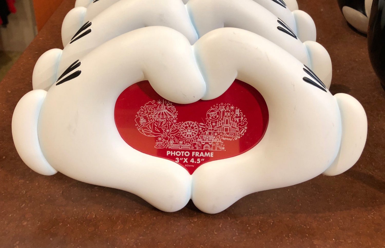 Disney Parks Mickey Mouse Heart Shaped Hands Photo Frame New