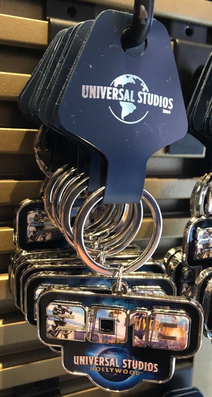 Universal Studios Hollywood 2018 Metal Keychain Brand New
