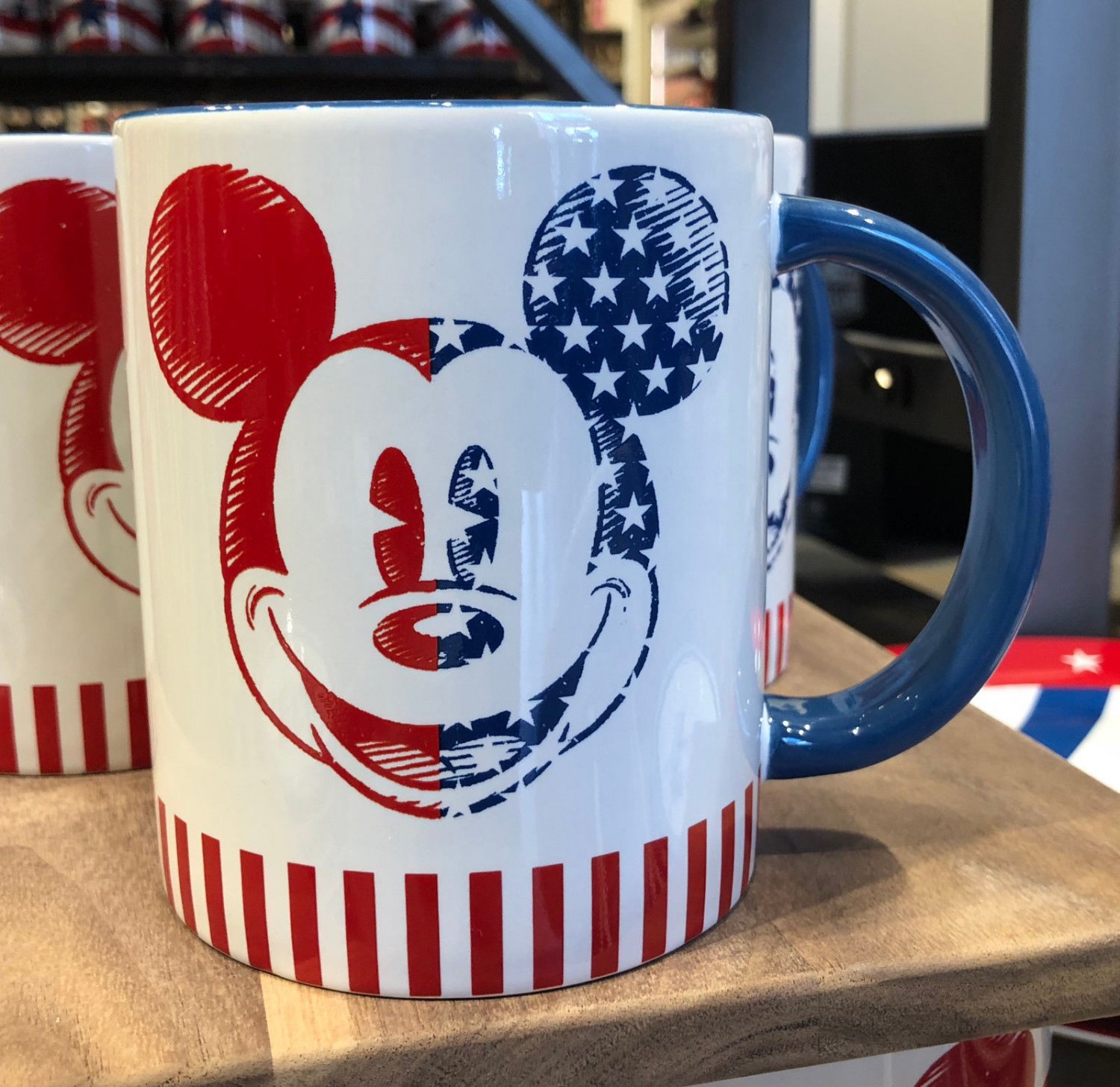 Disney Parks Mickey Mouse American Legend Laugh Love Mickey Ceramic Cup Mug New